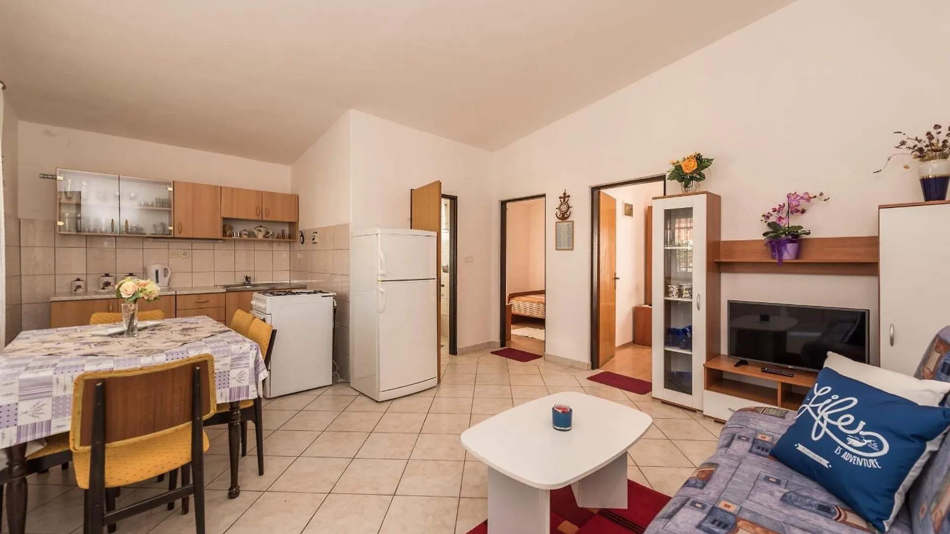 Apartments By The Sea Vir - 18516 Croatia
